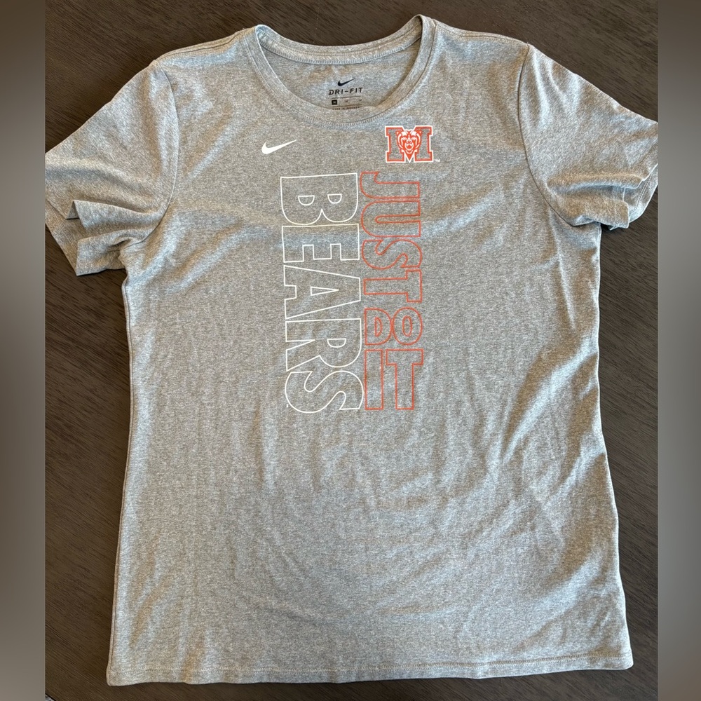 Nike Dri-Fit Medium Bears Just do it.